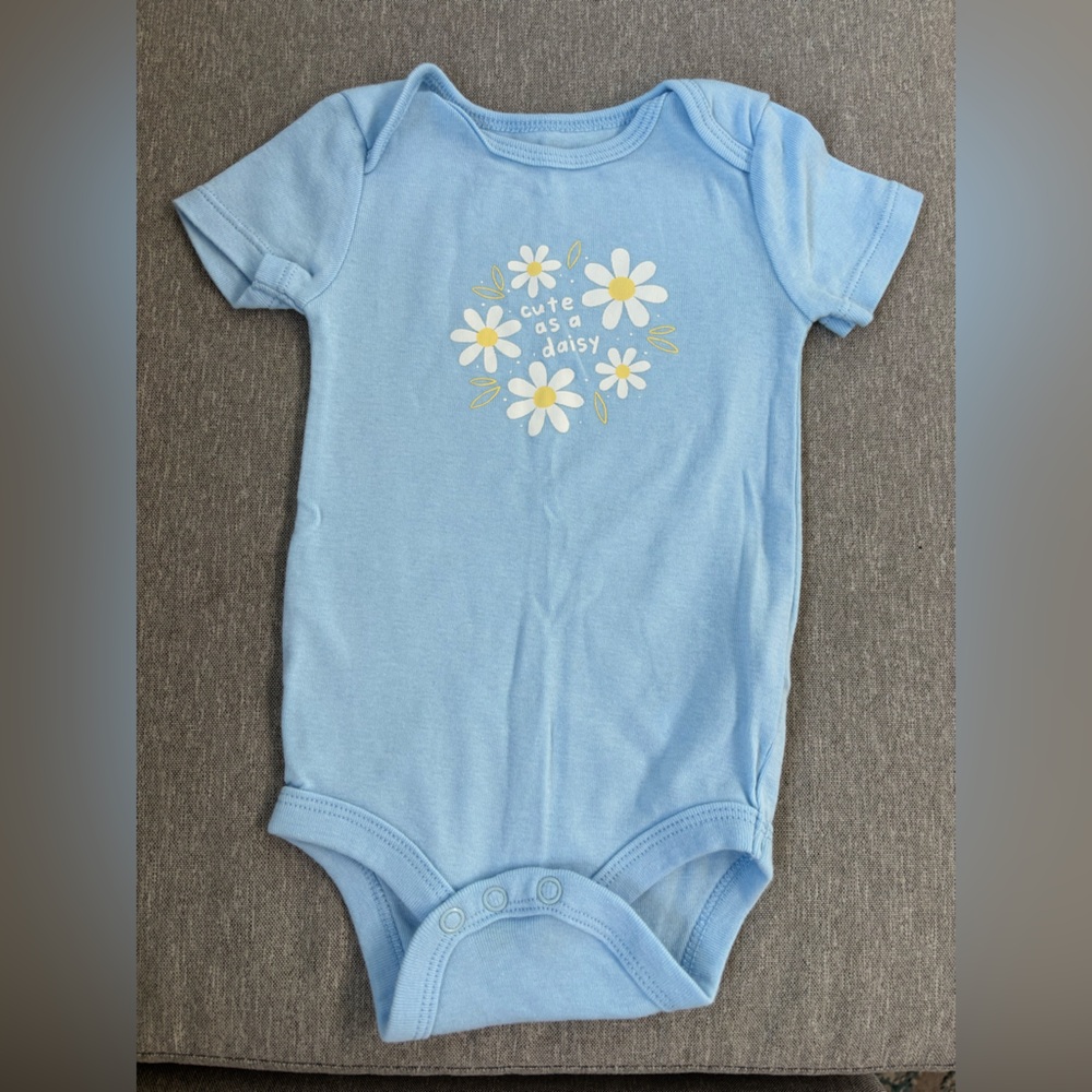 Joe Fresh Light Blue Bodysuit with Daisy Print
